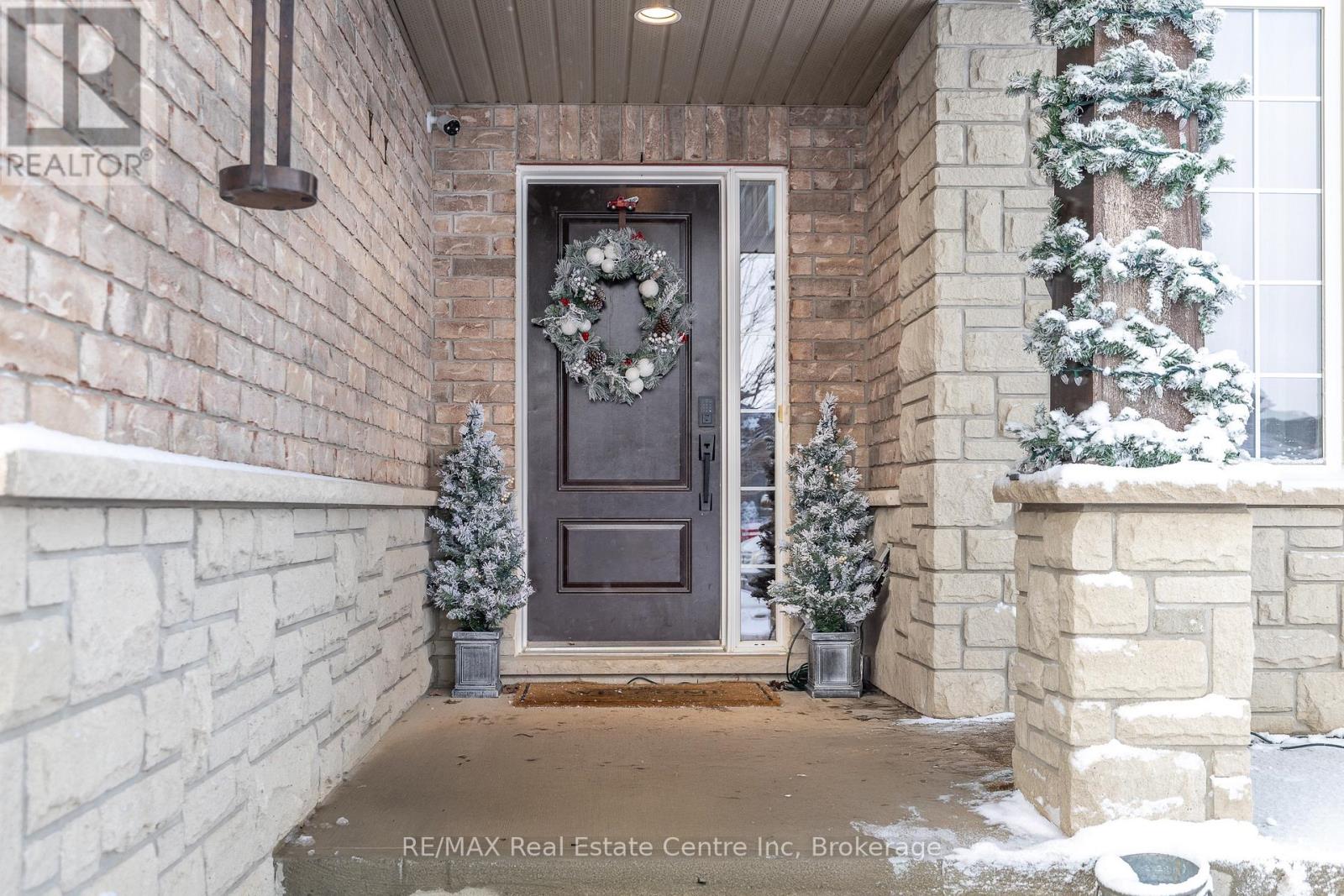 104 Schmidt Drive, Wellington North (Arthur), Ontario  N0G 1A0 - Photo 5 - X12590188