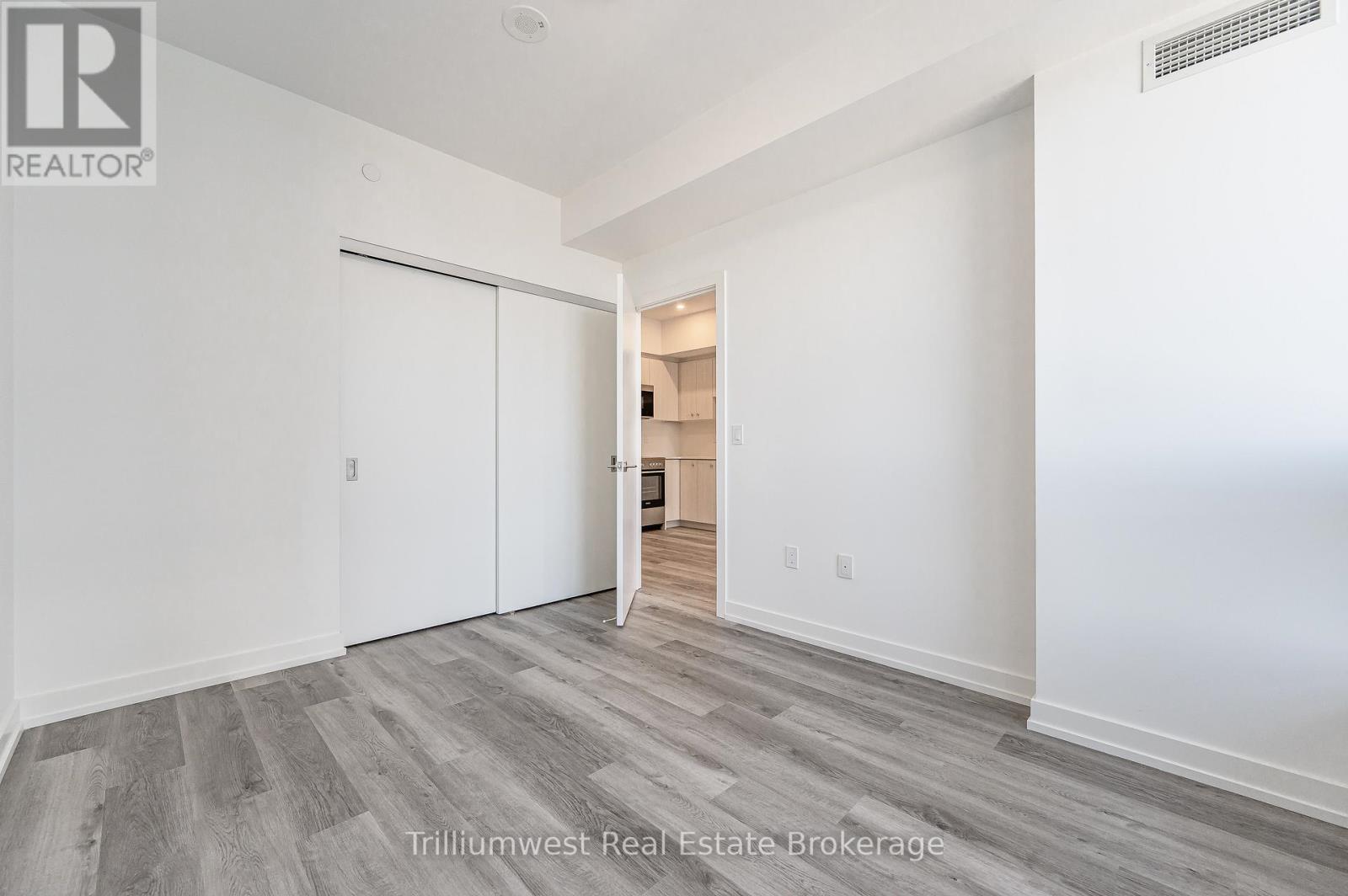 1601 - 15 Wellington Street S, Kitchener, Ontario  N2G 0E4 - Photo 23 - X12590198