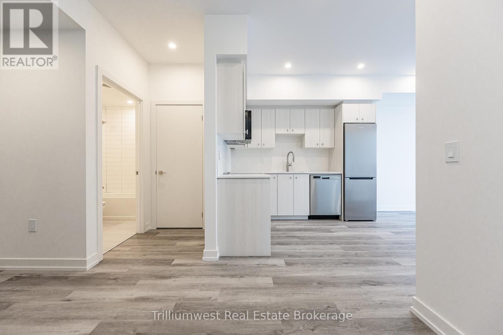 1601 - 15 Wellington Street S, Kitchener, Ontario  N2G 0E4 - Photo 27 - X12590198