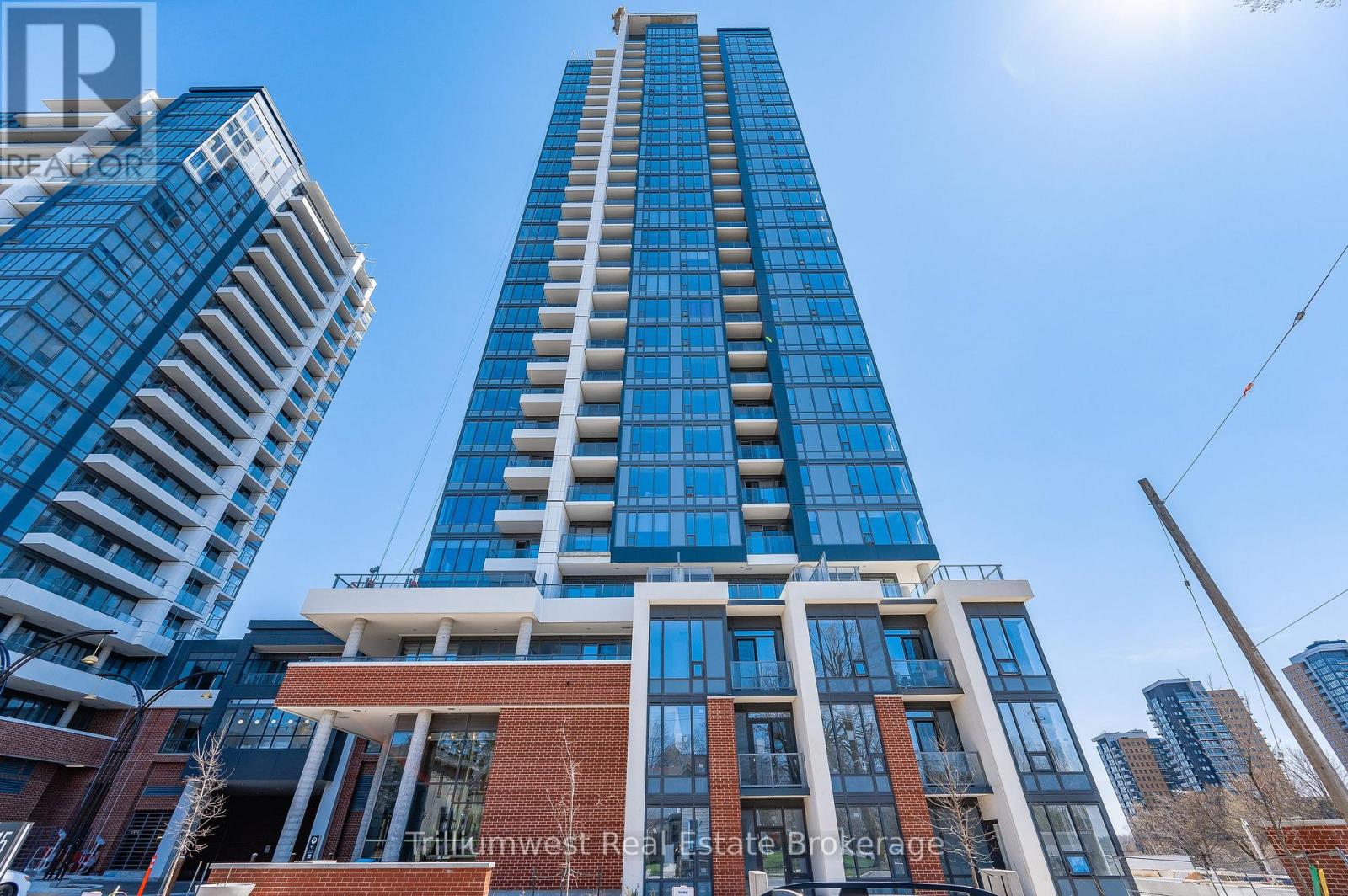 1601 - 15 Wellington Street S, Kitchener, Ontario  N2G 0E4 - Photo 3 - X12590198