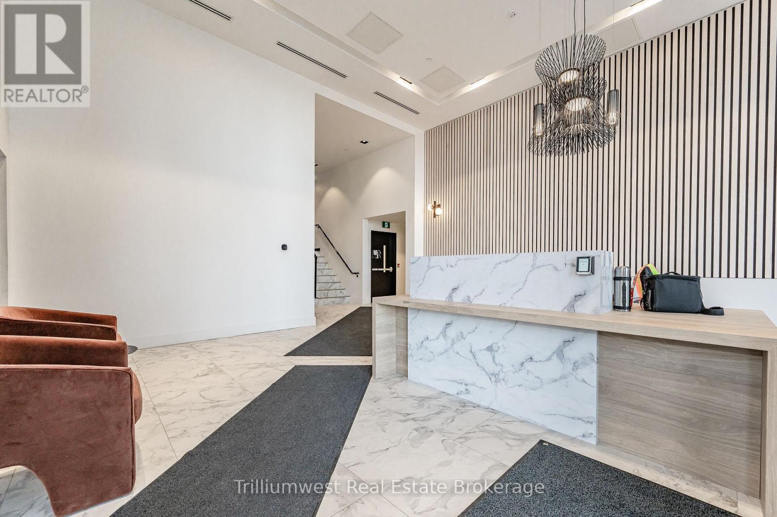 1601 - 15 Wellington Street S, Kitchener, Ontario  N2G 0E4 - Photo 8 - X12590198