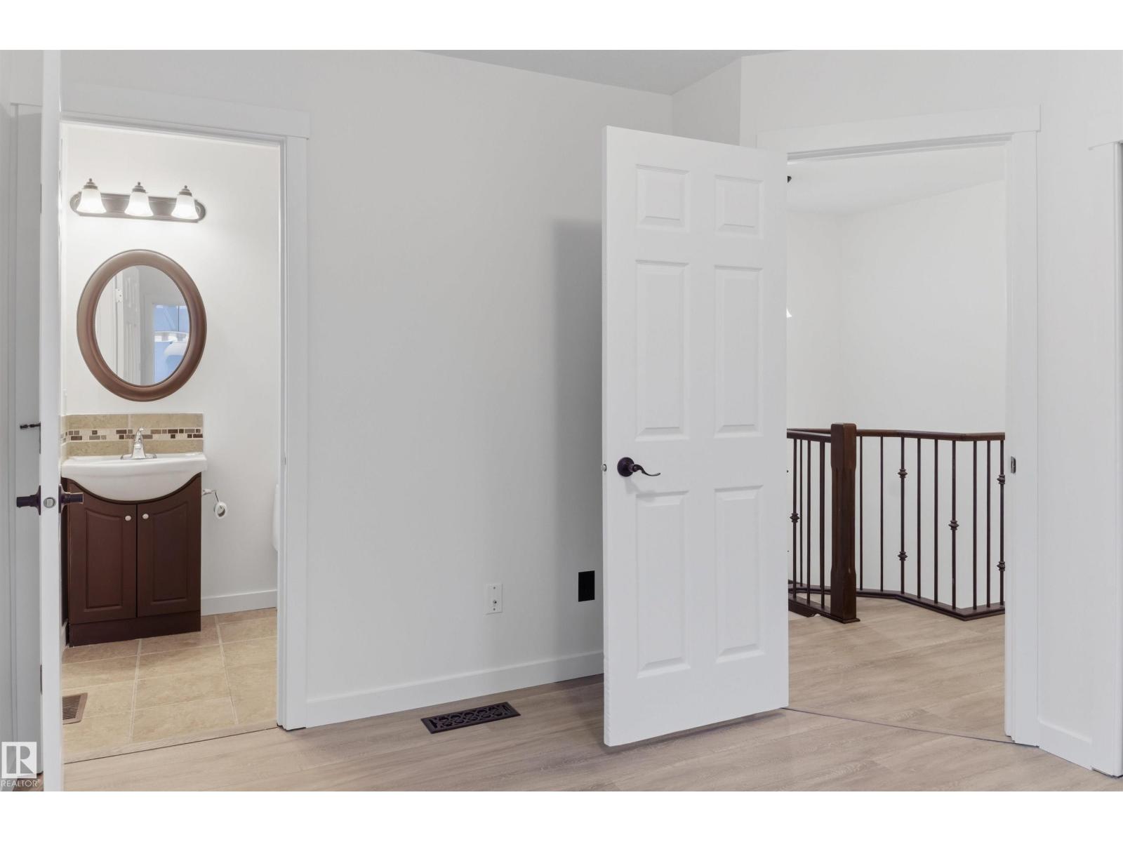 11026 108 Av Nw, Edmonton, Alberta  T5H 3G4 - Photo 21 - E4467035