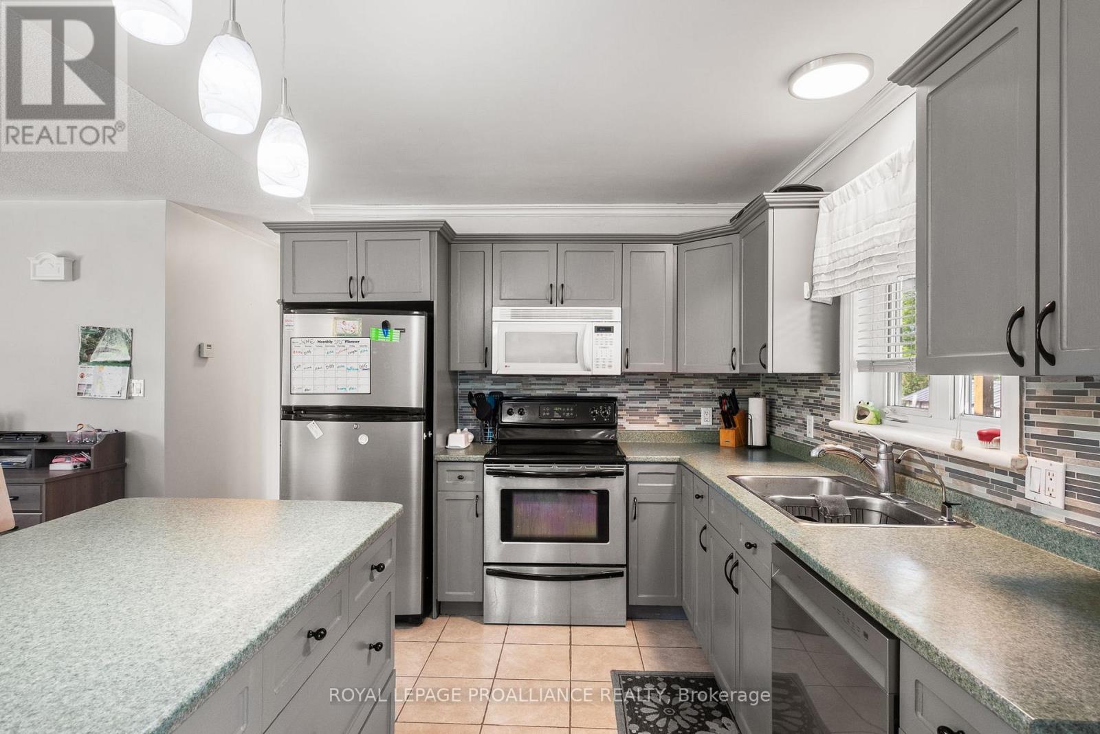 8 Oriole Crescent, Hamilton Township, Ontario  K0K 1C0 - Photo 14 - X12590106