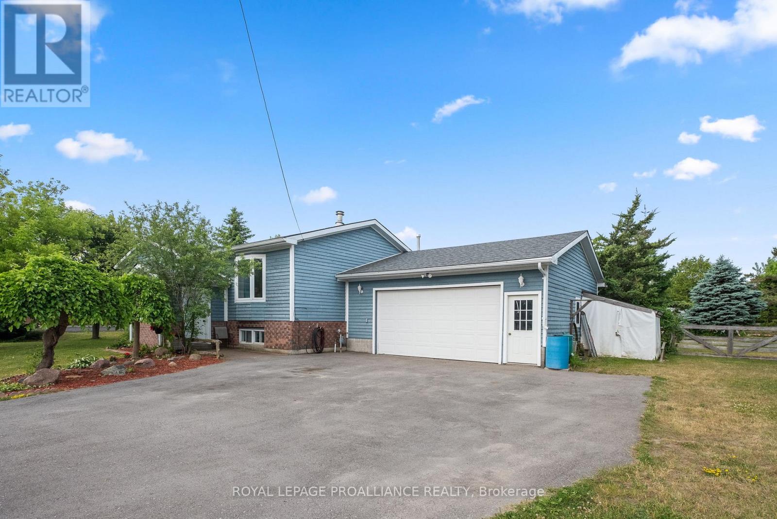 8 Oriole Crescent, Hamilton Township, Ontario  K0K 1C0 - Photo 2 - X12590106