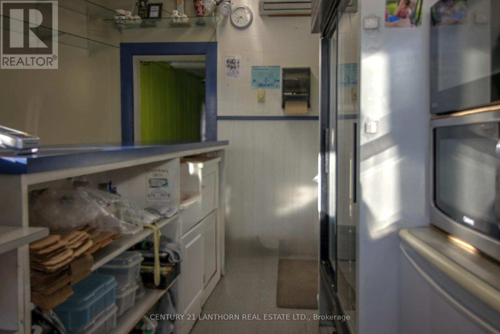 325 Picton Main Street E, Prince Edward County (Picton Ward), Ontario  K0K 2T0 - Photo 3 - X12590170