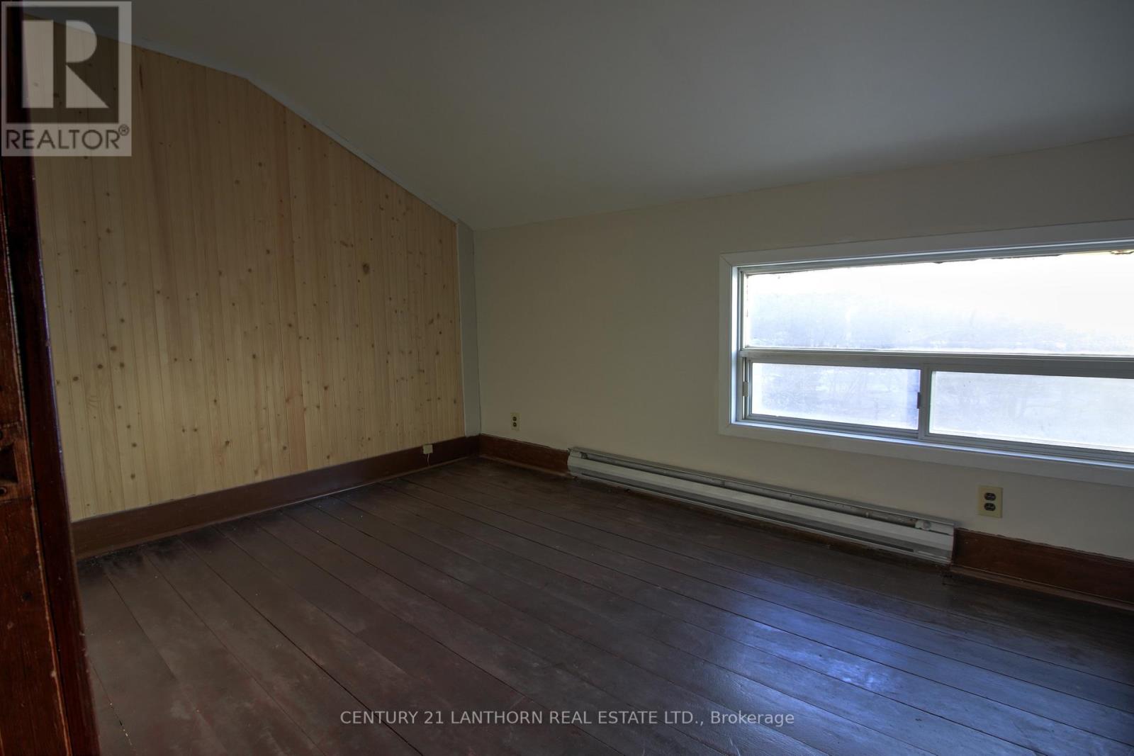 325 Picton Main Street E, Prince Edward County (Picton Ward), Ontario  K0K 2T0 - Photo 9 - X12590170