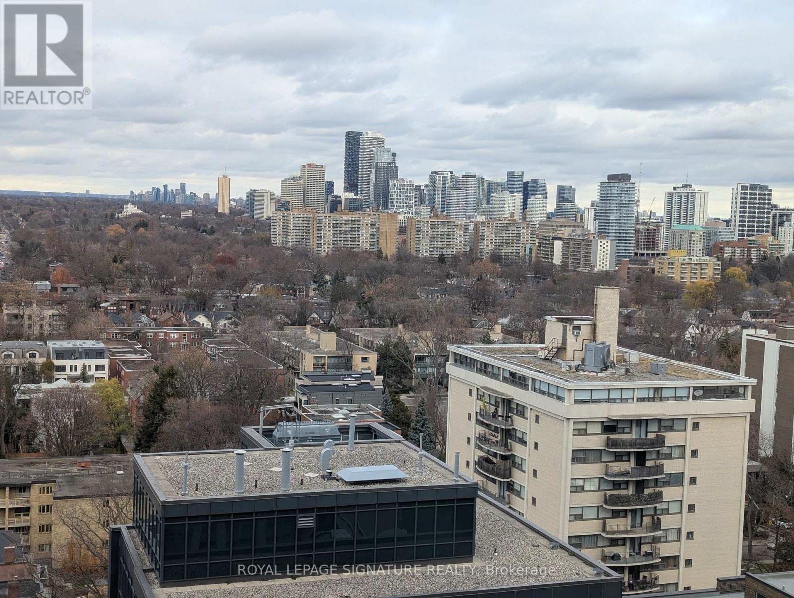 1501 - 111 St Clair Avenue W, Toronto, Ontario  M4V 1N5 - Photo 18 - C12589628