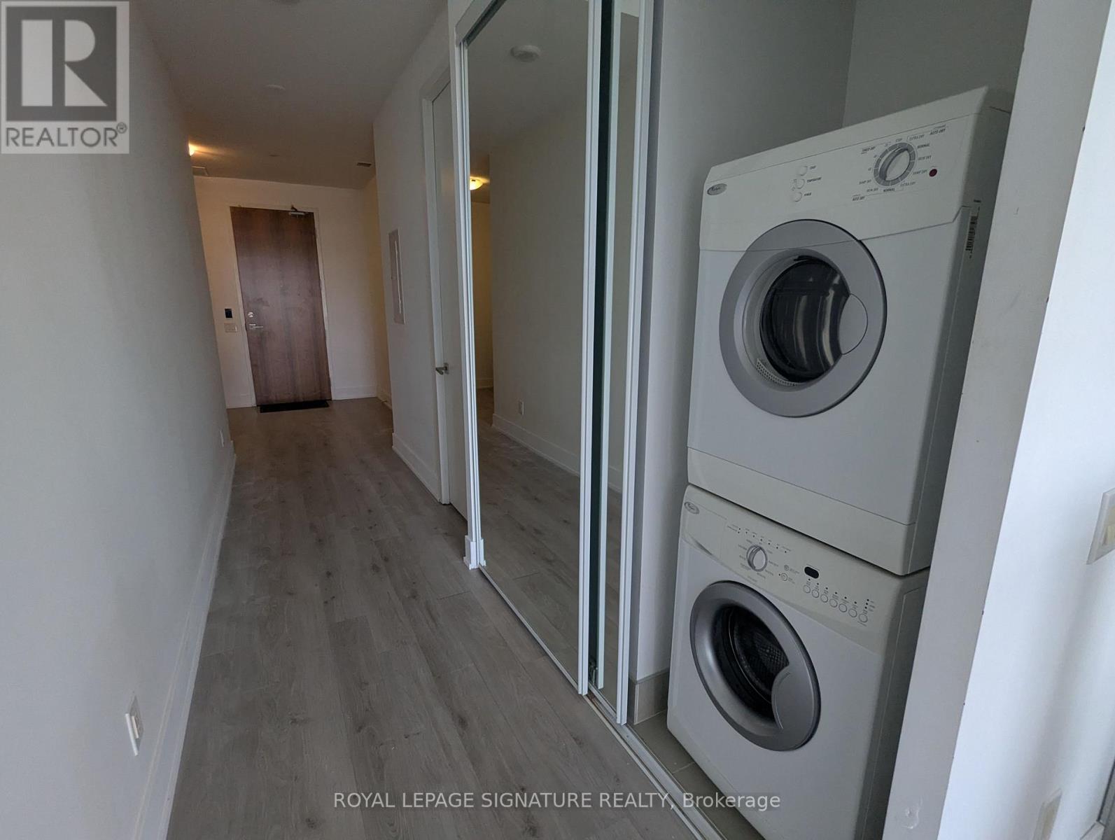 1501 - 111 St Clair Avenue W, Toronto, Ontario  M4V 1N5 - Photo 16 - C12589628