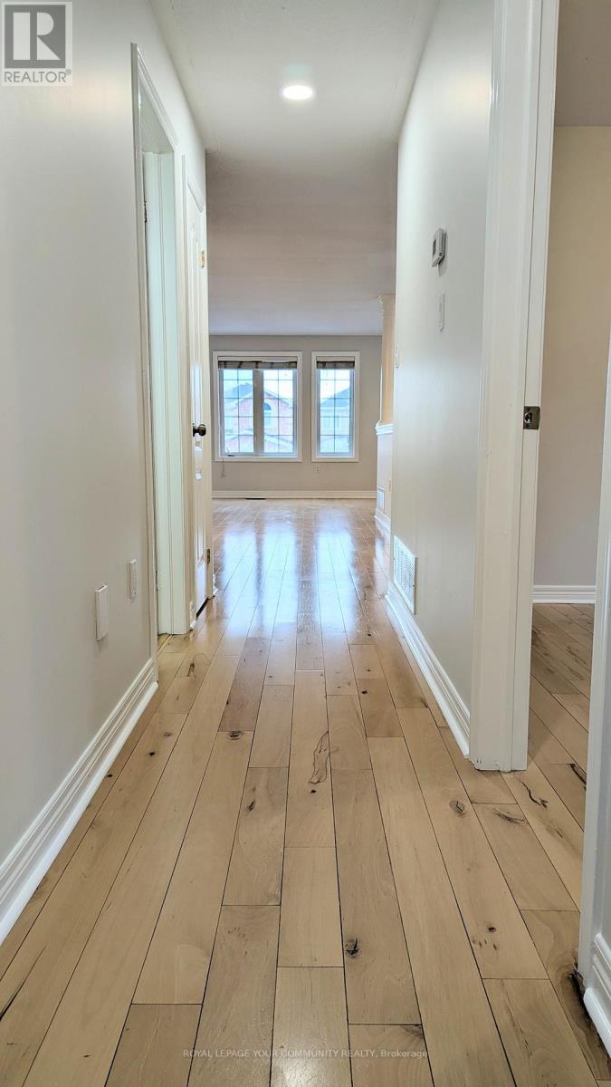 Main Floor - 50 Smith Street, Bradford West Gwillimbury, Ontario  L3Z 3C9 - Photo 7 - N12590054