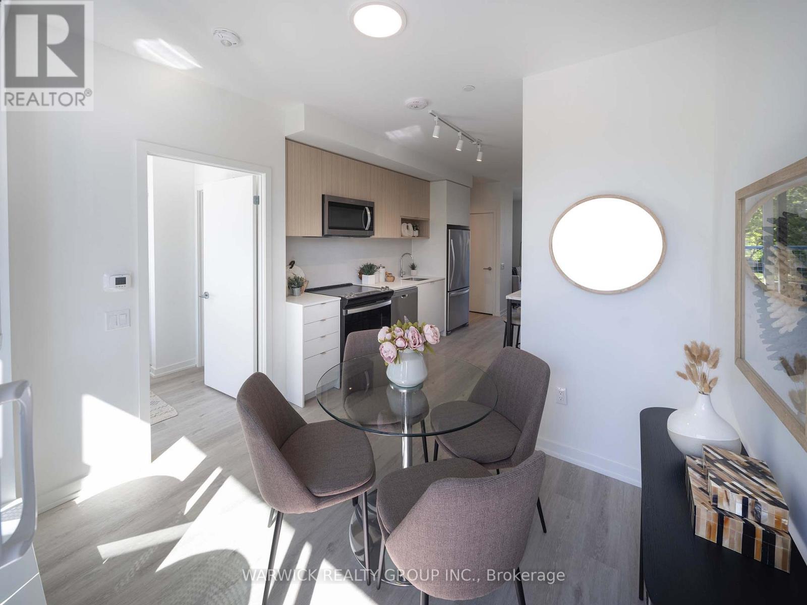 229 - 4365 Bloor Street W, Toronto, Ontario  M9C 1R3 - Photo 10 - W12529532