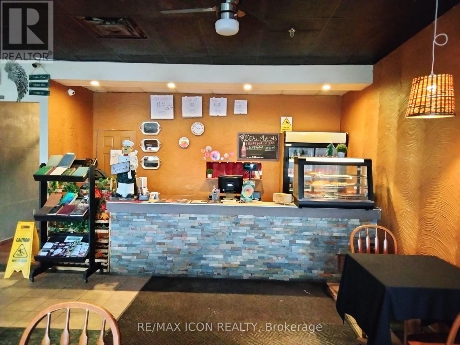 10 & 11 - 775 Southdale Rd Road E, London South, Ontario  N6E 2C6 - Photo 2 - X12590218