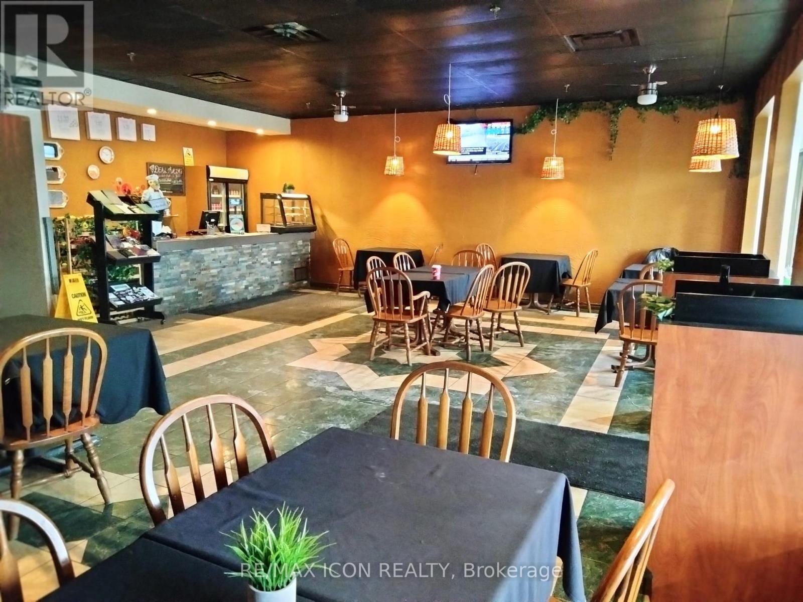 10 & 11 - 775 Southdale Rd Road E, London South, Ontario  N6E 2C6 - Photo 4 - X12590218