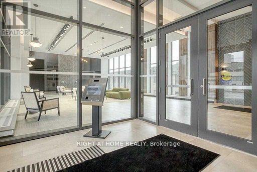 1714 - 15 Glebe Street, Cambridge, Ontario  N1S 0C3 - Photo 3 - X12589852