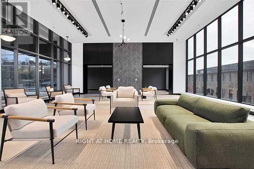 1714 - 15 Glebe Street, Cambridge, Ontario  N1S 0C3 - Photo 4 - X12589852