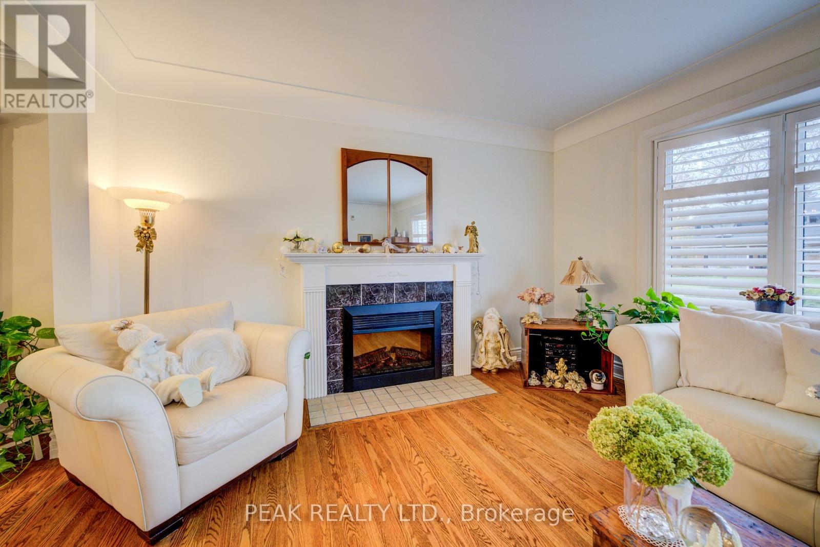 50 Edgewood Avenue, Hamilton, Ontario  L8T 1K1 - Photo 9 - X12589876