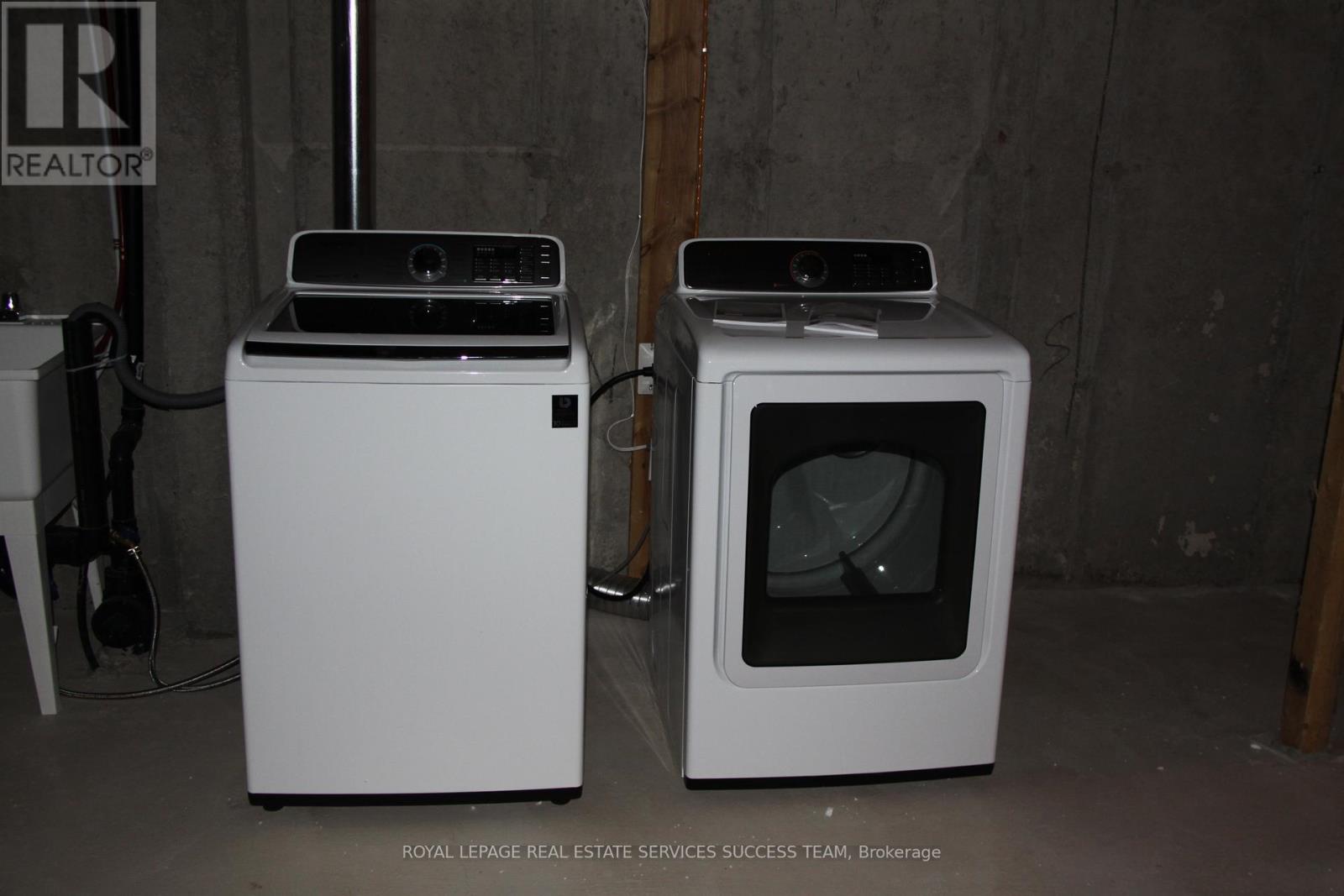 158 West Oak Trail N, Kitchener, Ontario  N2R 0J4 - Photo 11 - X12589884