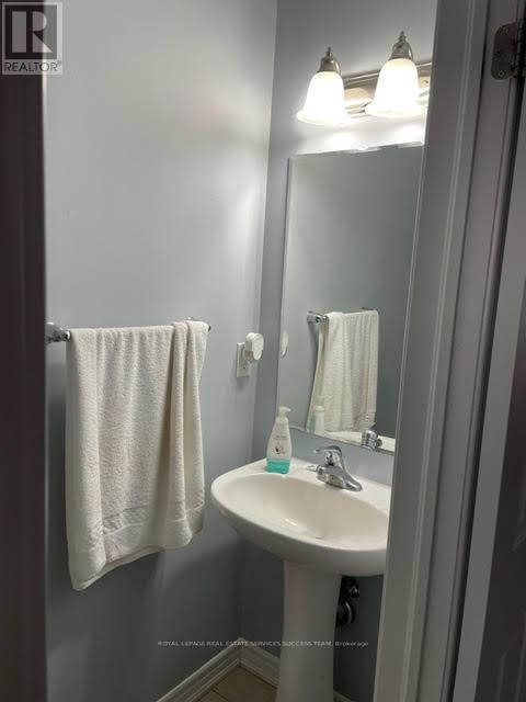 158 West Oak Trail N, Kitchener, Ontario  N2R 0J4 - Photo 6 - X12589884