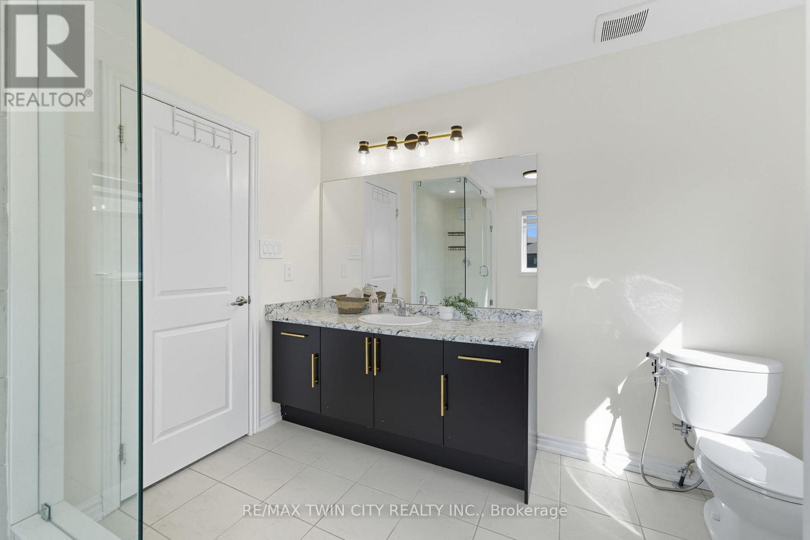 23 Whitton Drive, Brant, Ontario  N3L 0L1 - Photo 25 - X12589954