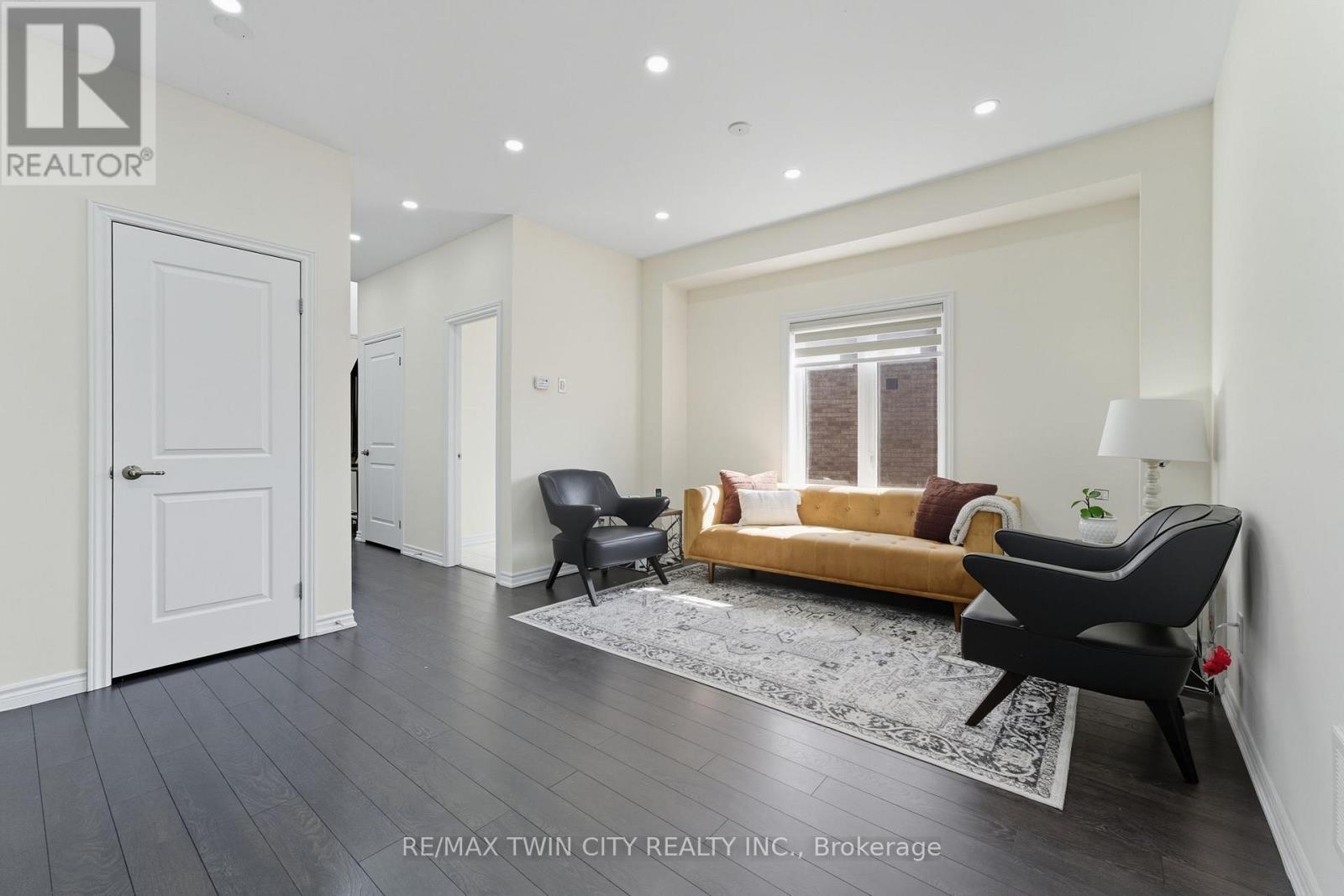 23 Whitton Drive, Brant, Ontario  N3L 0L1 - Photo 8 - X12589954