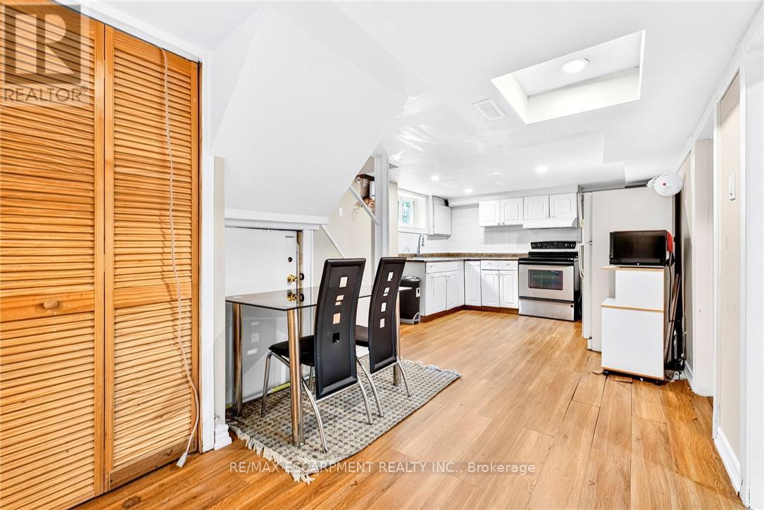 111 Leland Street, Hamilton, Ontario  L8S 3A3 - Photo 32 - X12589962