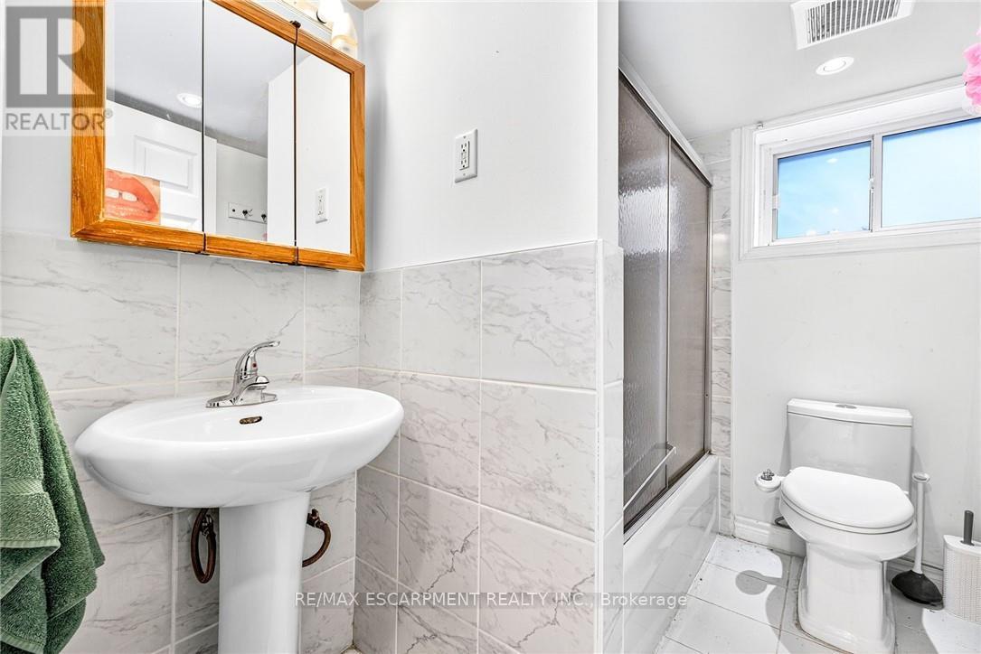 111 Leland Street, Hamilton, Ontario  L8S 3A3 - Photo 42 - X12589962