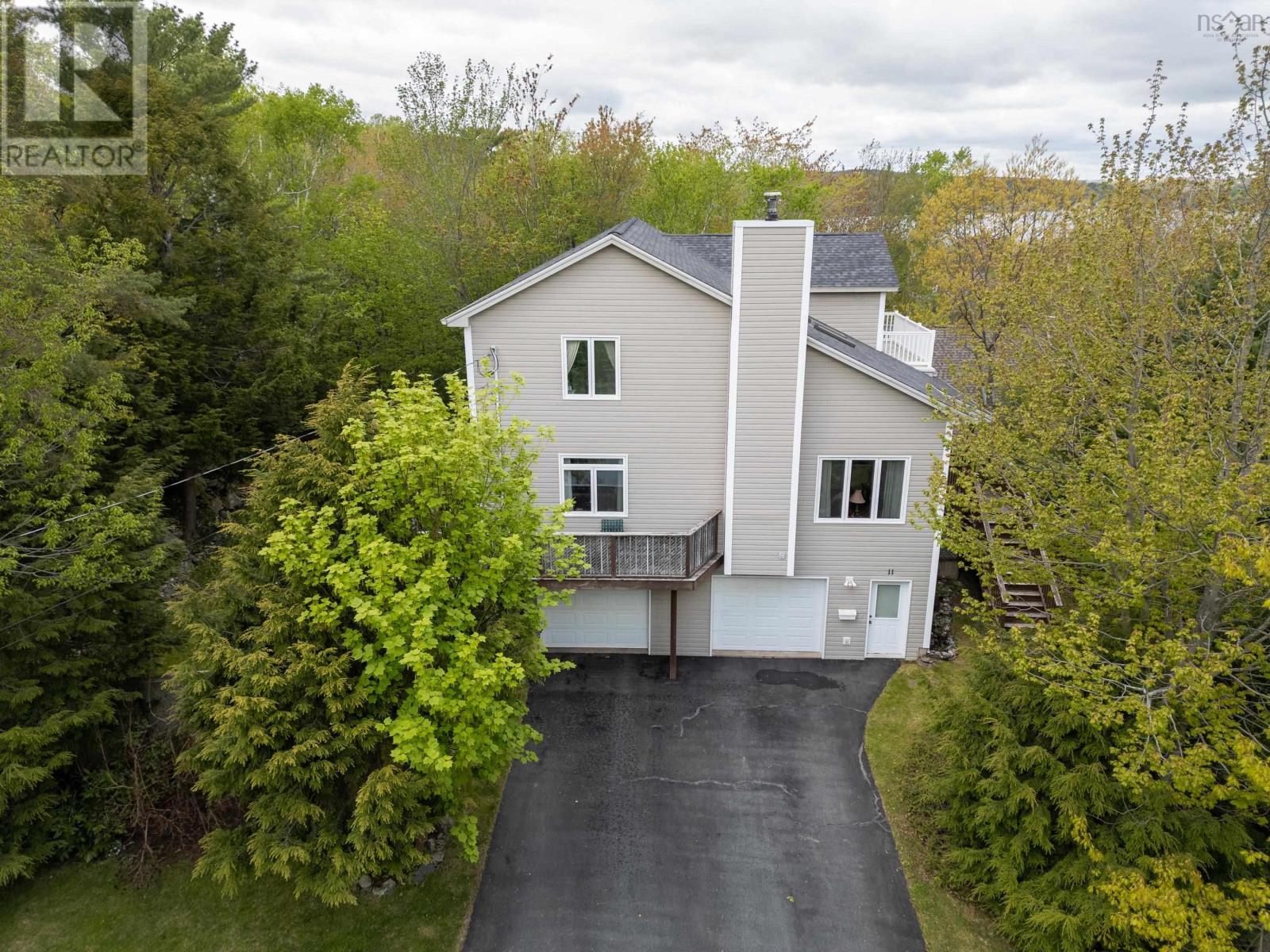 11 Millview Avenue, Bedford, Nova Scotia  B4A 1G8 - Photo 1 - 202528816