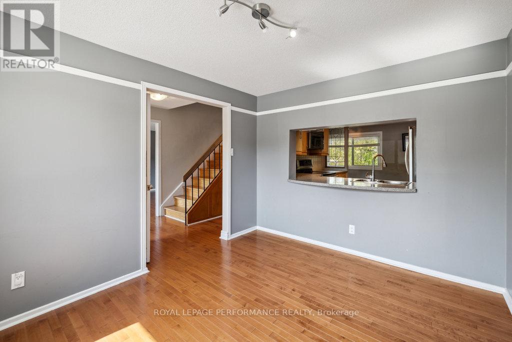 2045 Deerhurst Court, Ottawa, Ontario K1J 8H2 - Photo 24 - X12587136