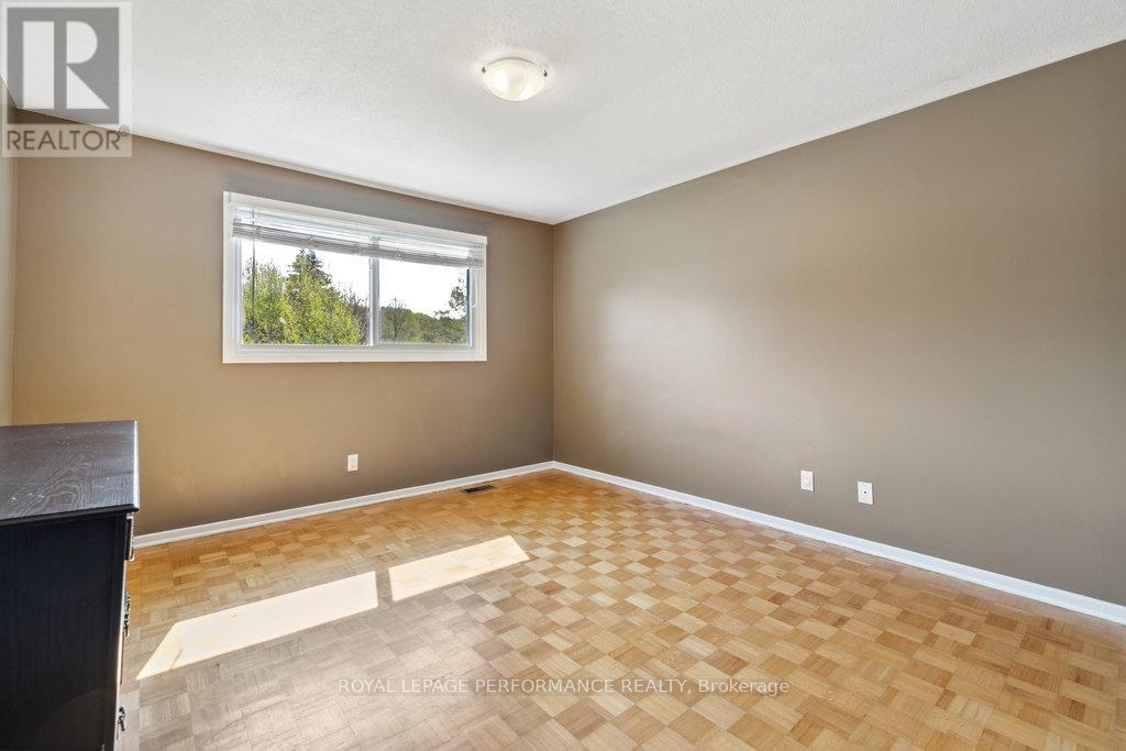 2045 Deerhurst Court, Ottawa, Ontario K1J 8H2 - Photo 42 - X12587136