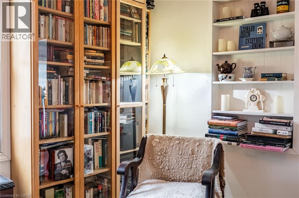 144 Dufferin Street E, St. Catharines, Ontario  L2R 2A4 - Photo 4 - 40755753