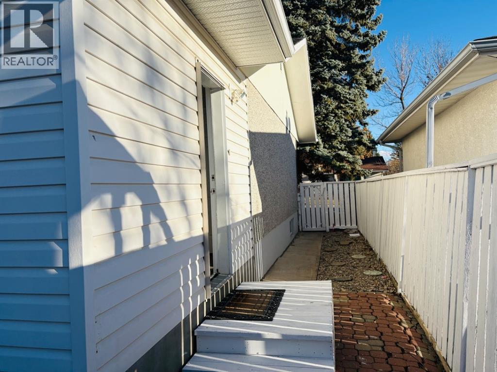 124 Glenpatrick Drive Sw, Calgary, Alberta  T3E 4L6 - Photo 43 - A2269591