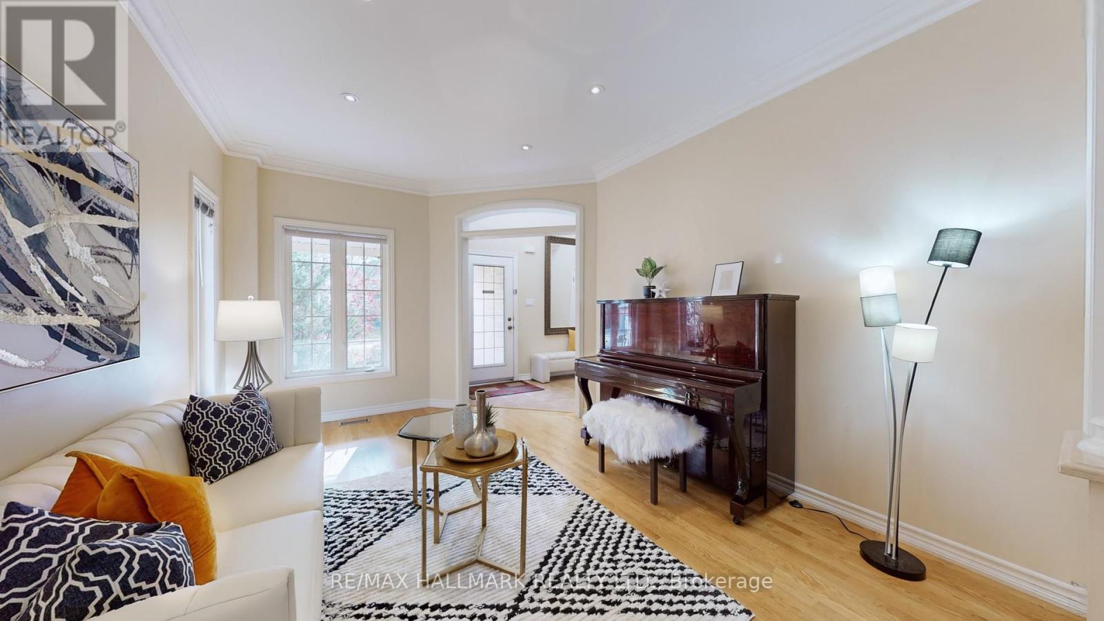 20 Palomino Drive, Richmond Hill, Ontario  L4C 0P8 - Photo 6 - N12590026