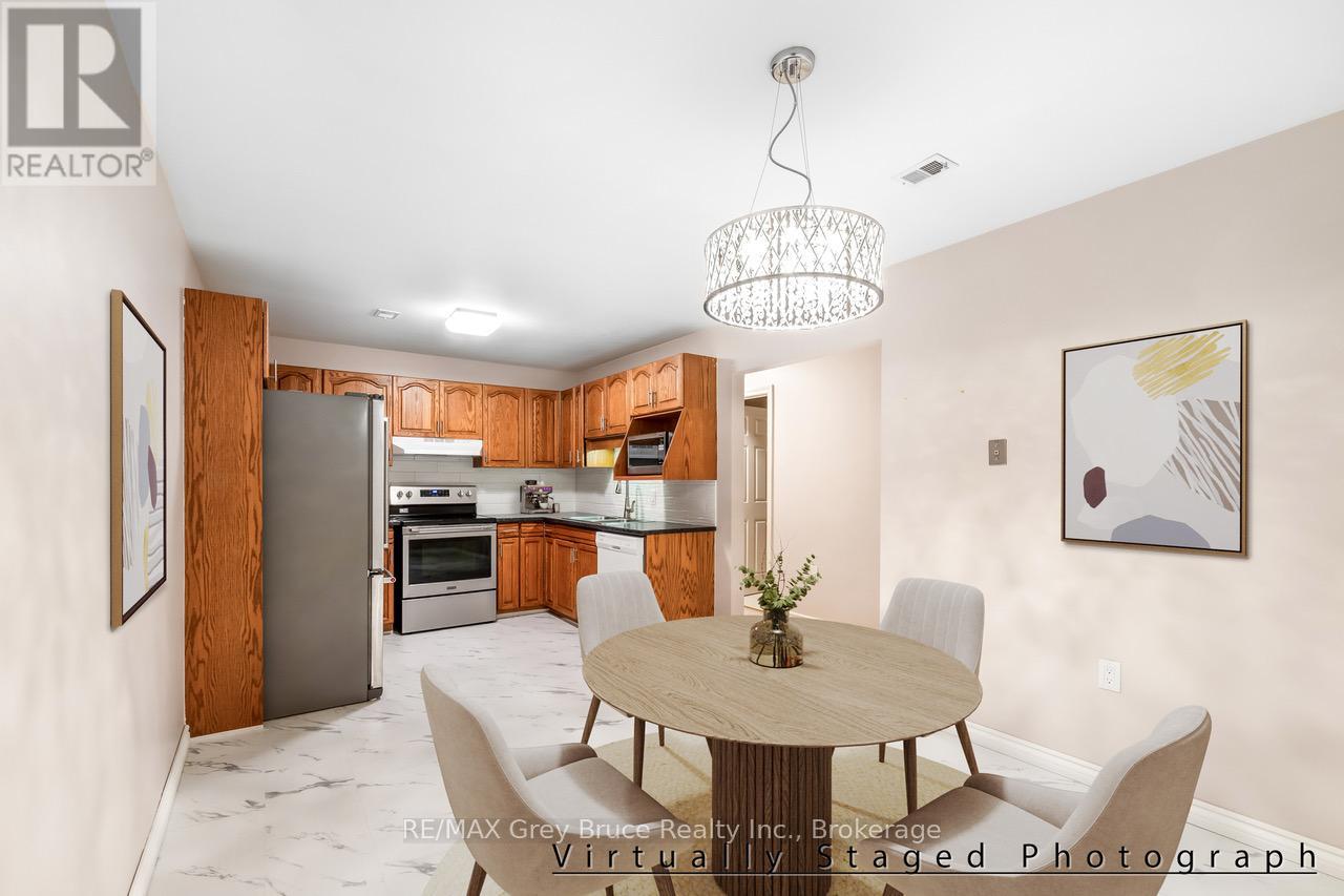 410 - 2555 3rd Ave Avenue W, Owen Sound, Ontario  N4K 6T8 - Photo 2 - X12453912