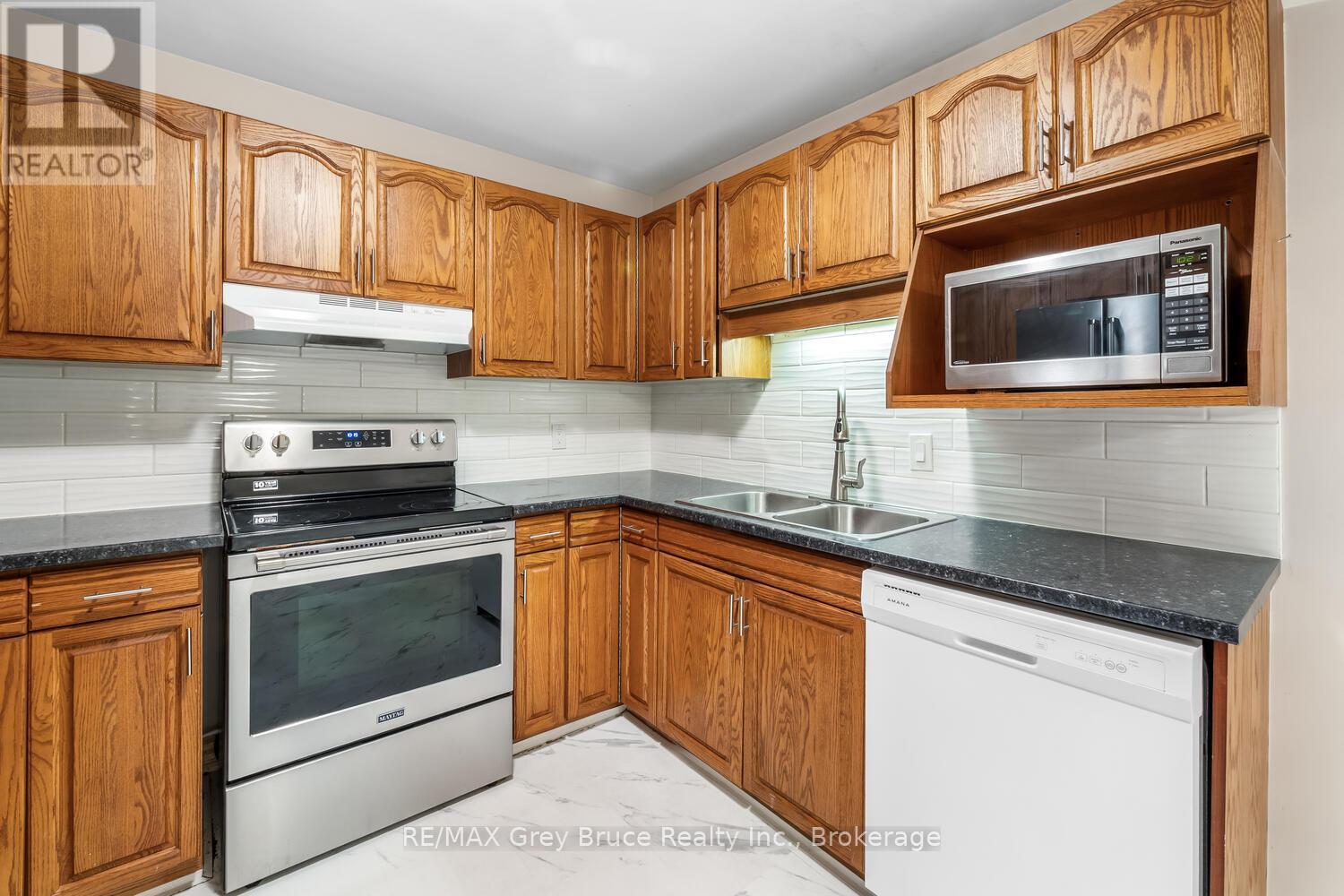 410 - 2555 3rd Ave Avenue W, Owen Sound, Ontario  N4K 6T8 - Photo 29 - X12453912