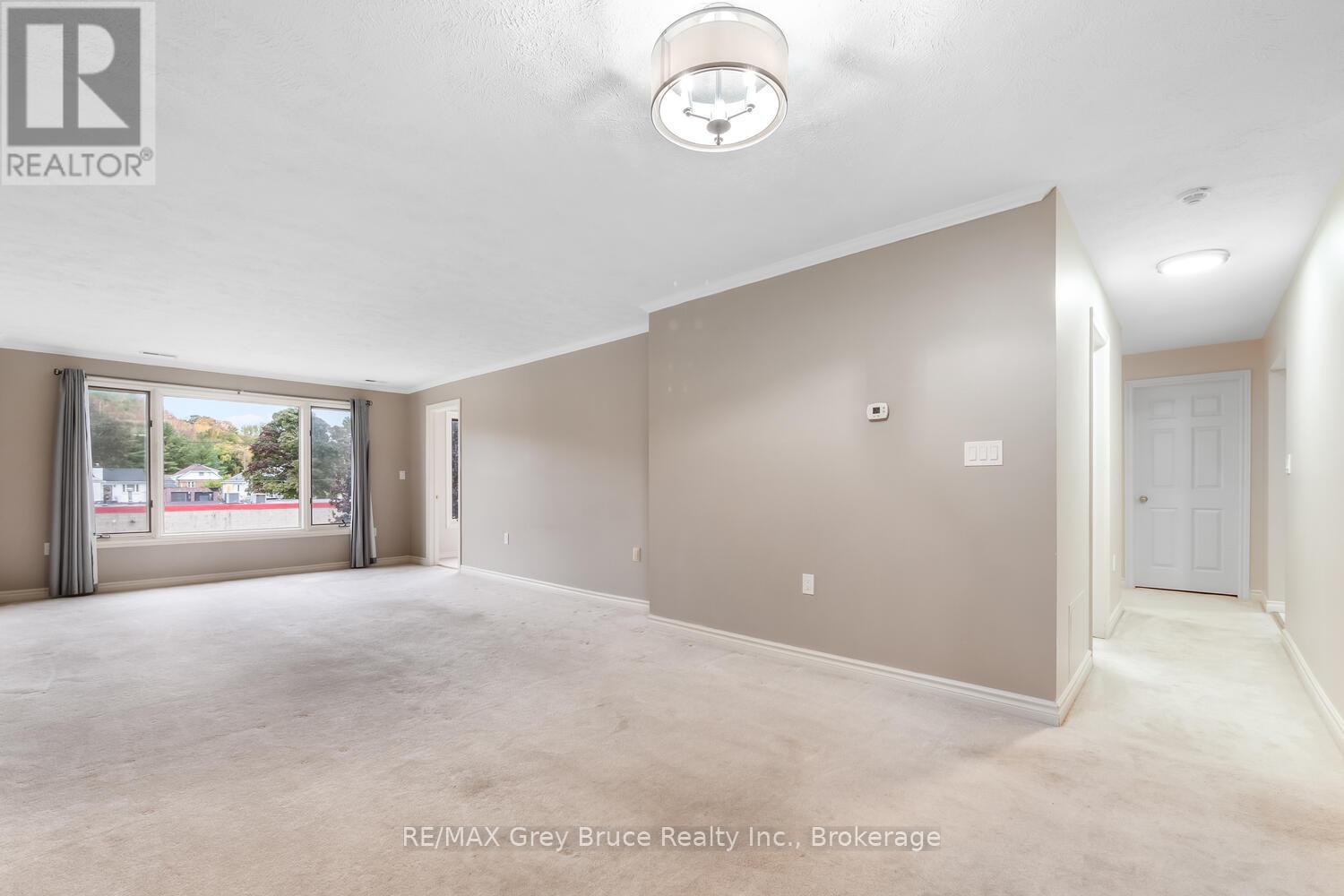 410 - 2555 3rd Ave Avenue W, Owen Sound, Ontario  N4K 6T8 - Photo 34 - X12453912