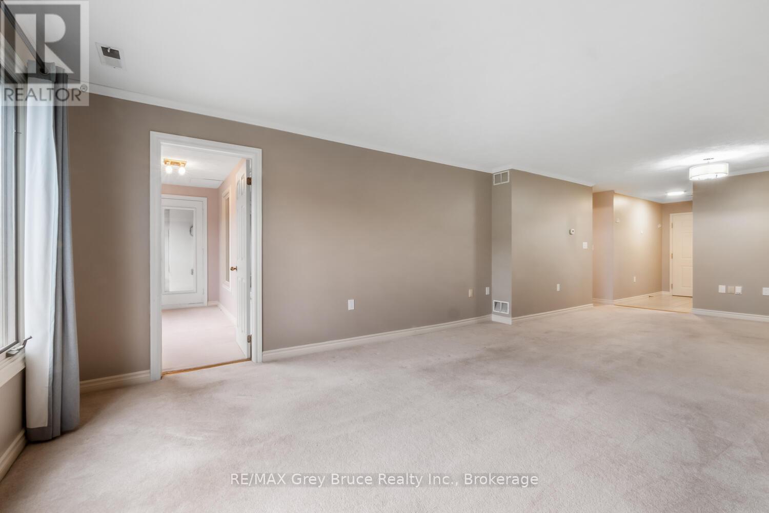 410 - 2555 3rd Ave Avenue W, Owen Sound, Ontario  N4K 6T8 - Photo 37 - X12453912