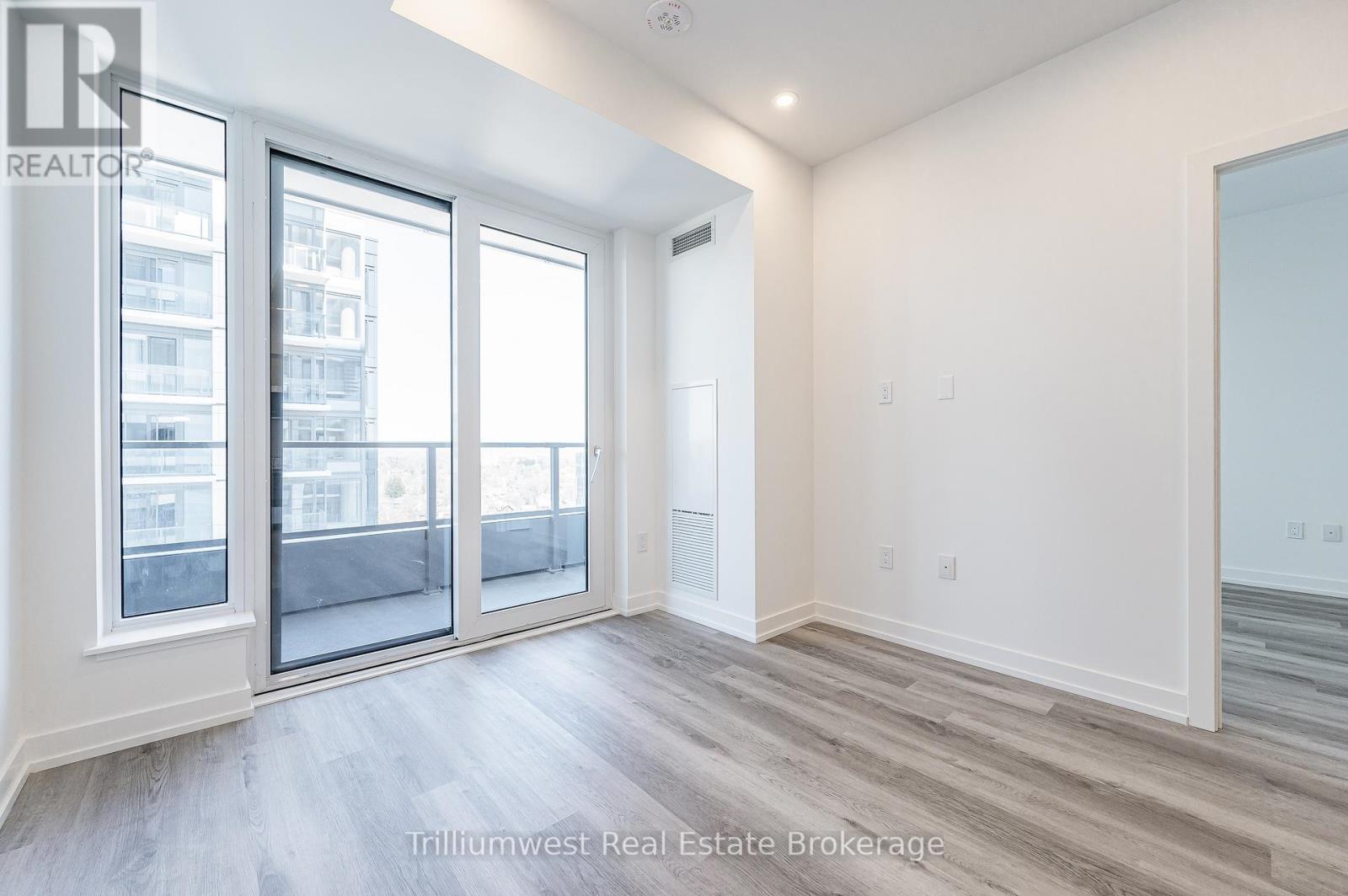 1601 - 15 Wellington Street S, Kitchener, Ontario  N2G 0E4 - Photo 17 - X12590198