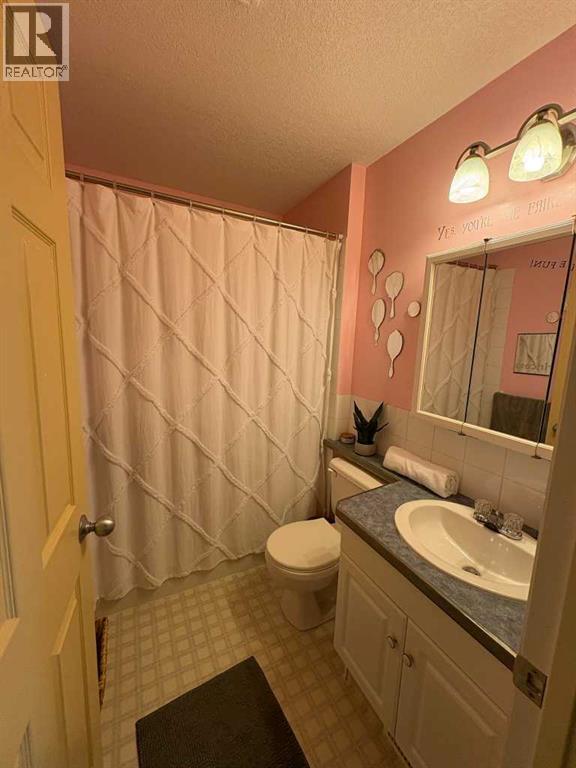 167 Mt Rundle Road W, Lethbridge, Alberta  T1K 7G1 - Photo 8 - A2264578