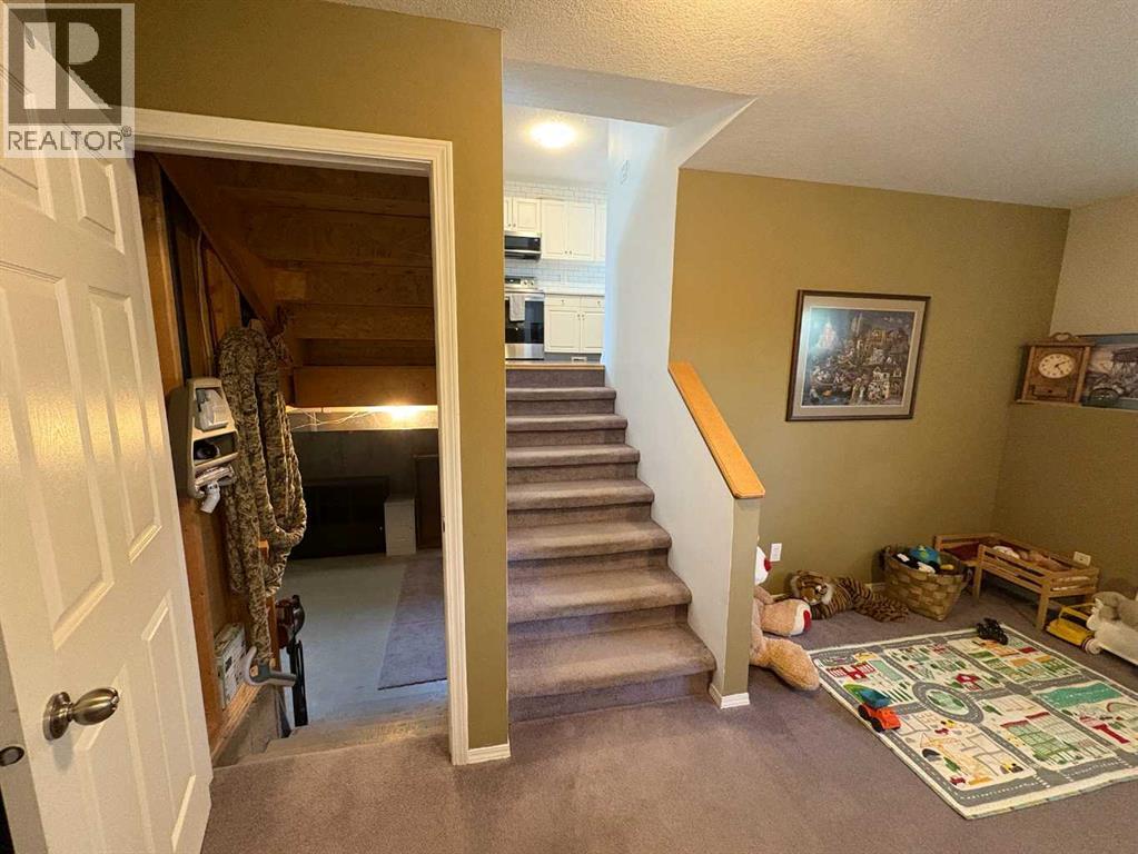 167 Mt Rundle Road W, Lethbridge, Alberta  T1K 7G1 - Photo 25 - A2264578