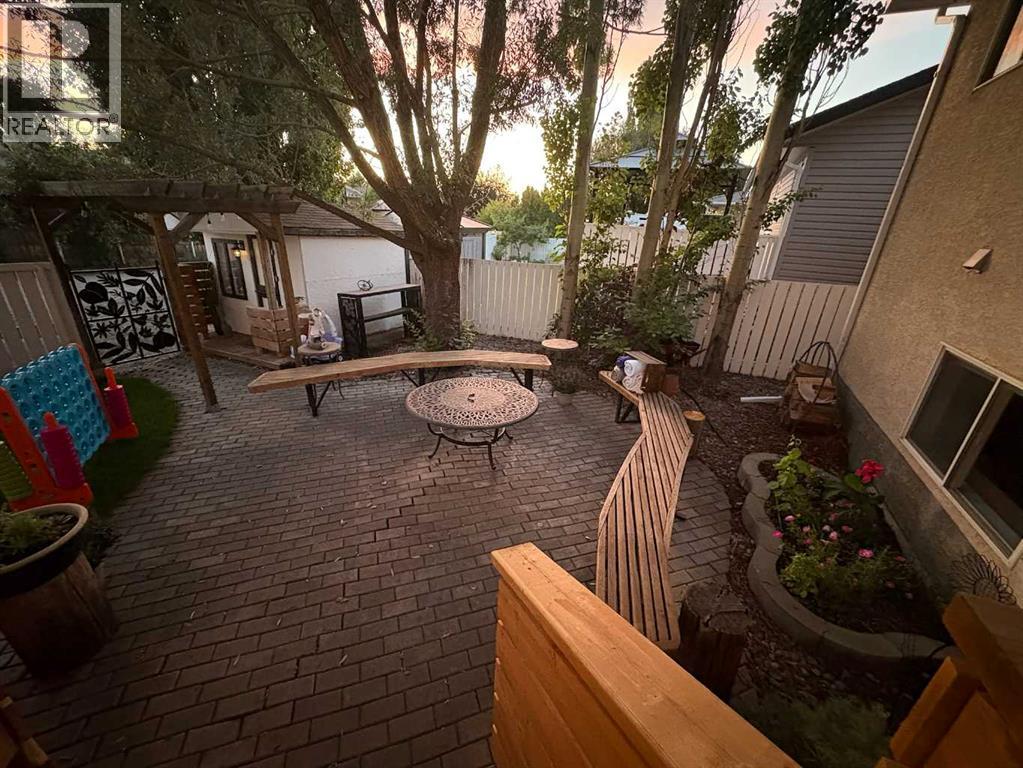 167 Mt Rundle Road W, Lethbridge, Alberta  T1K 7G1 - Photo 36 - A2264578