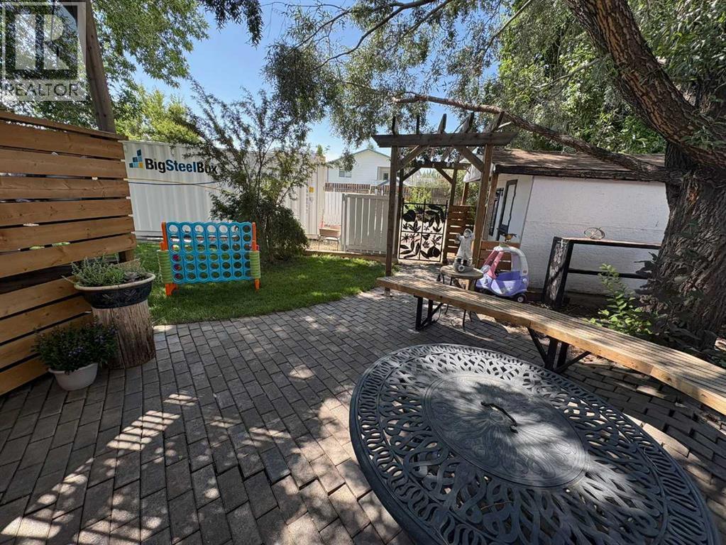 167 Mt Rundle Road W, Lethbridge, Alberta  T1K 7G1 - Photo 35 - A2264578