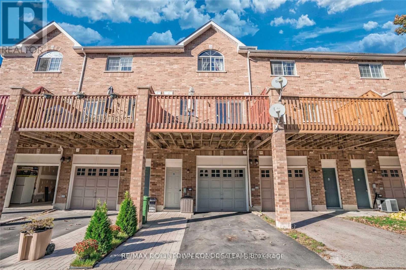 4271a Lawrence Avenue E, Toronto, Ontario  M1E 2S8 - Photo 4 - E12586014