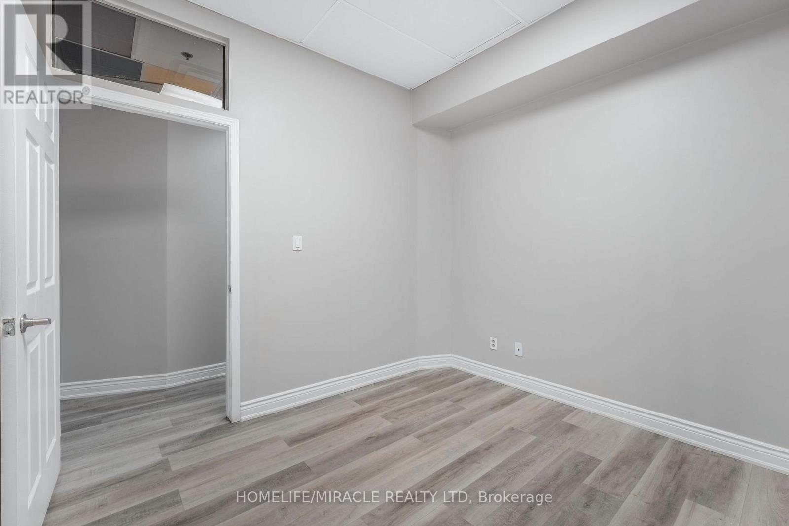 112 (Main Floor) - 2 Automatic Drive, Brampton (Gore Industrial North), Ontario  L6S 6K8 - Photo 22 - W12589662