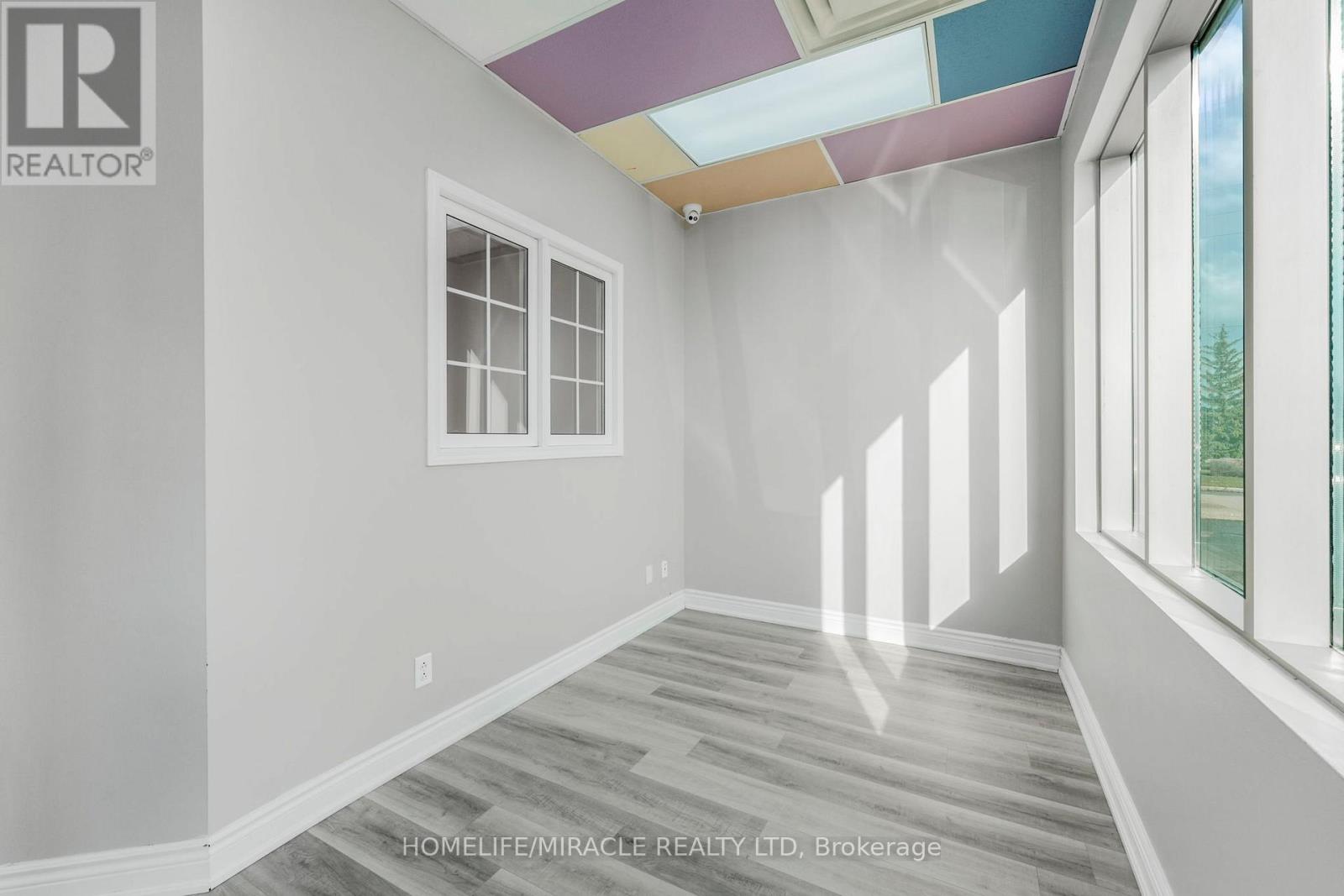 112 (Main Floor) - 2 Automatic Drive, Brampton (Gore Industrial North), Ontario  L6S 6K8 - Photo 8 - W12589662