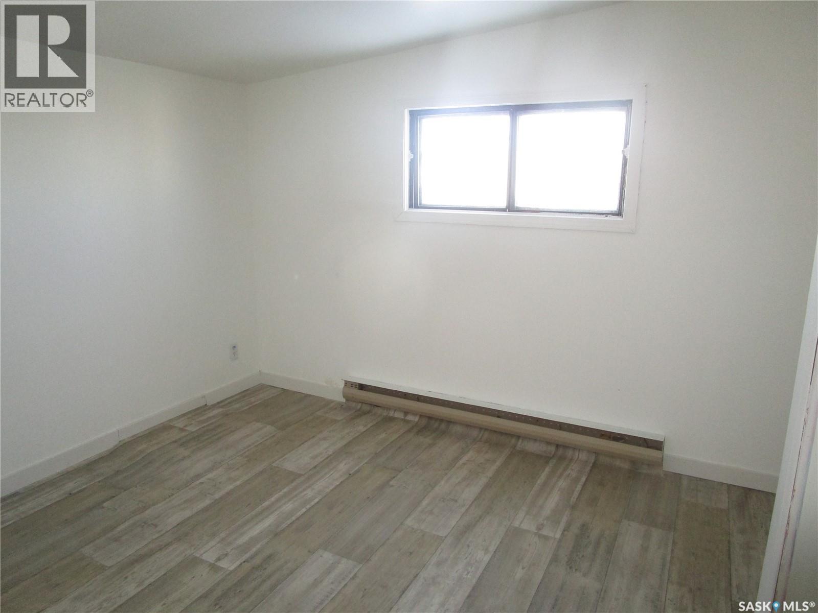 42 Sunrise Estates, Assiniboia, Saskatchewan  S0H 0B0 - Photo 11 - SK024977