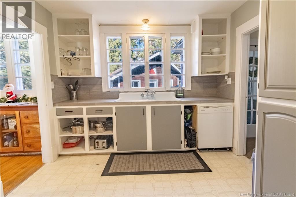 48 Arnold Avenue, Sussex, New Brunswick  E4E 2B8 - Photo 3 - NB130752