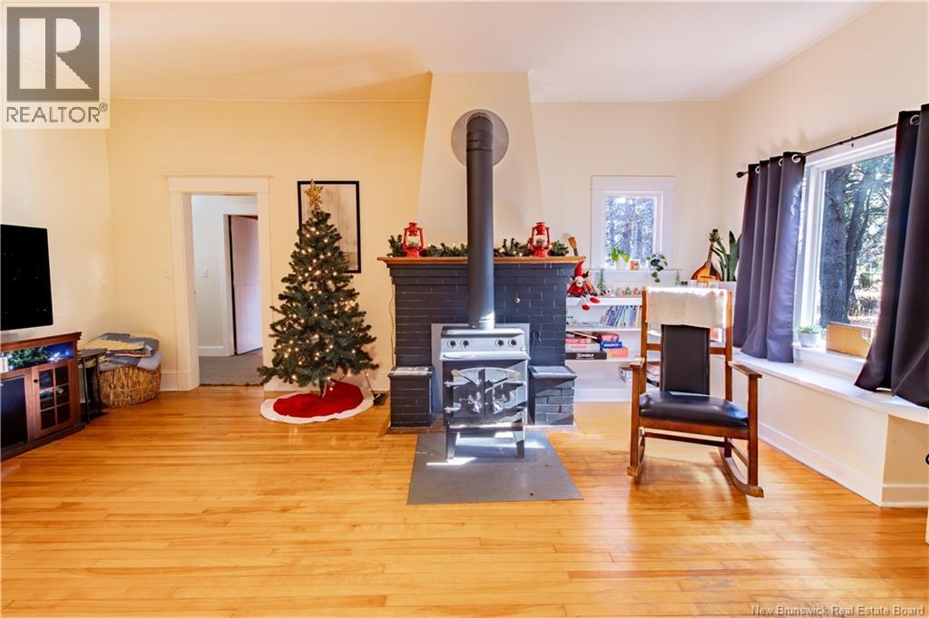 48 Arnold Avenue, Sussex, New Brunswick  E4E 2B8 - Photo 9 - NB130752