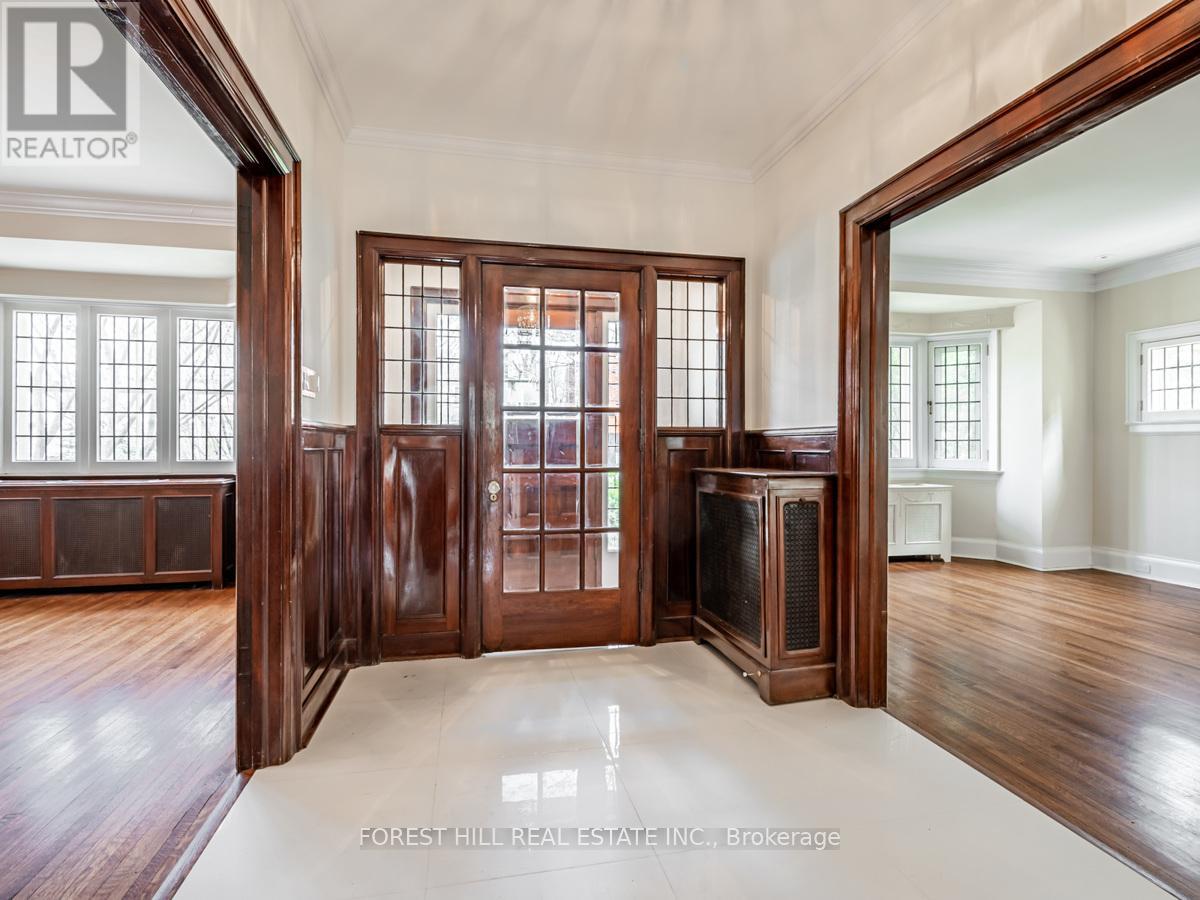 67 Heathdale Road, Toronto (Humewood-Cedarvale), Ontario  M6C 1N1 - Photo 3 - C12590120