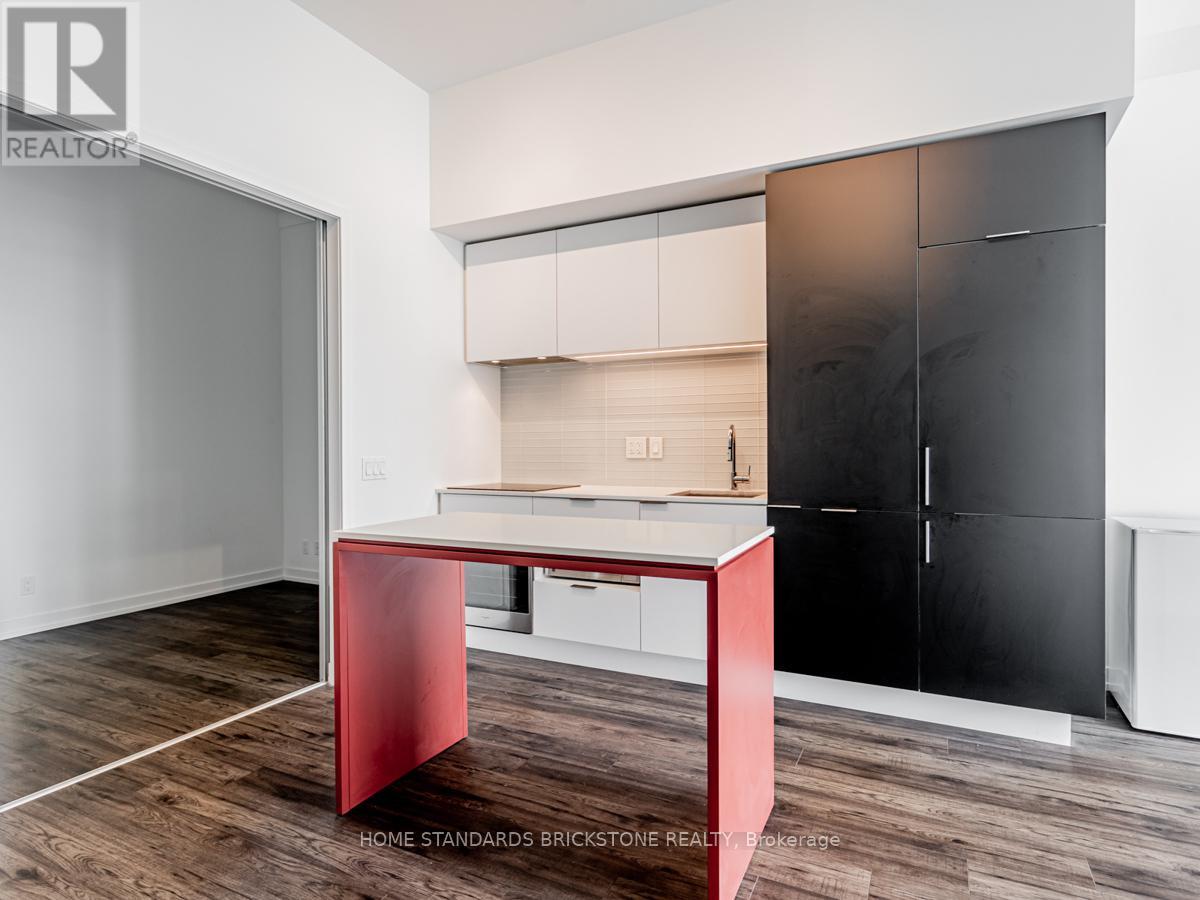 2001 - 33 Helendale Avenue, Toronto (Yonge-Eglinton), Ontario  M4R 0A4 - Photo 12 - C12590168