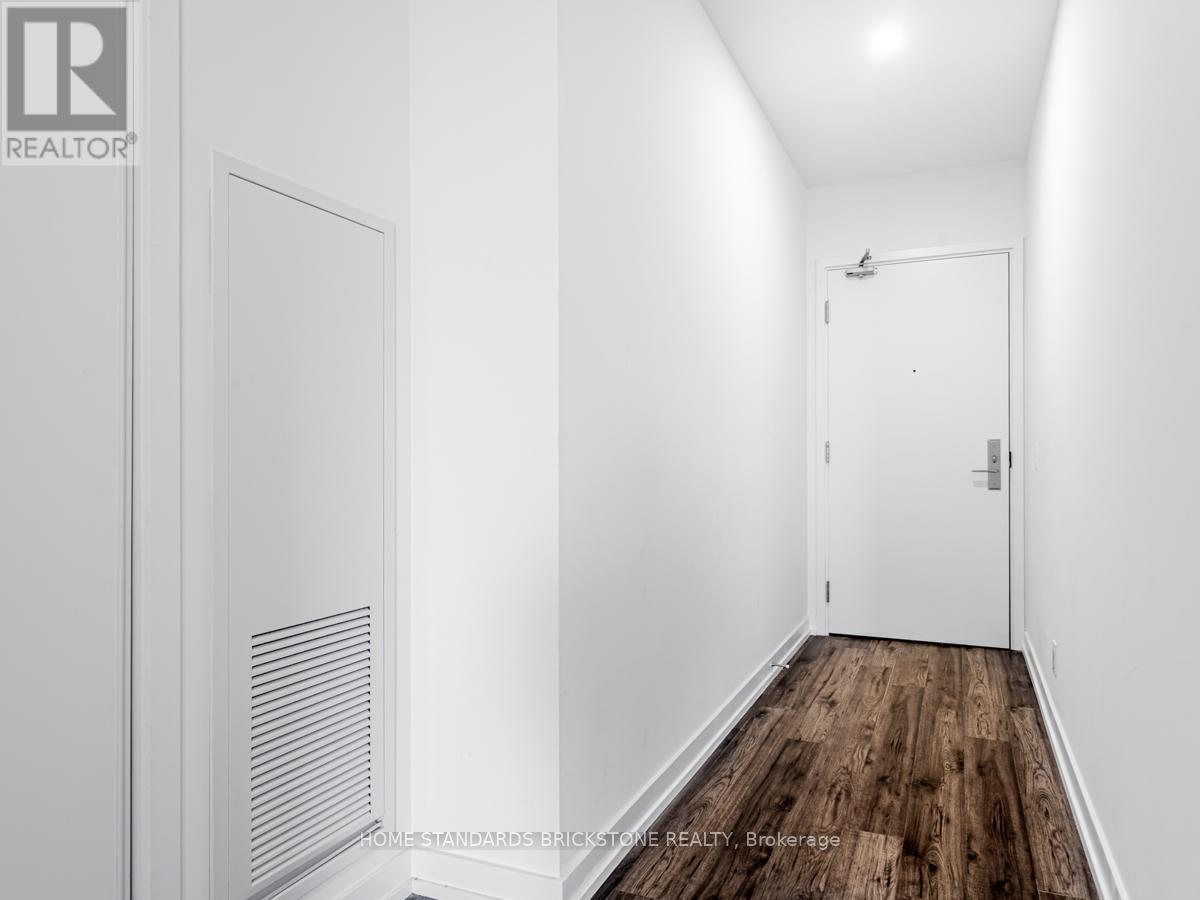 2001 - 33 Helendale Avenue, Toronto (Yonge-Eglinton), Ontario  M4R 0A4 - Photo 2 - C12590168