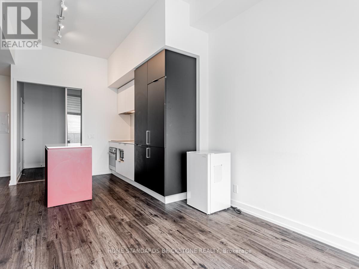 2001 - 33 Helendale Avenue, Toronto (Yonge-Eglinton), Ontario  M4R 0A4 - Photo 5 - C12590168